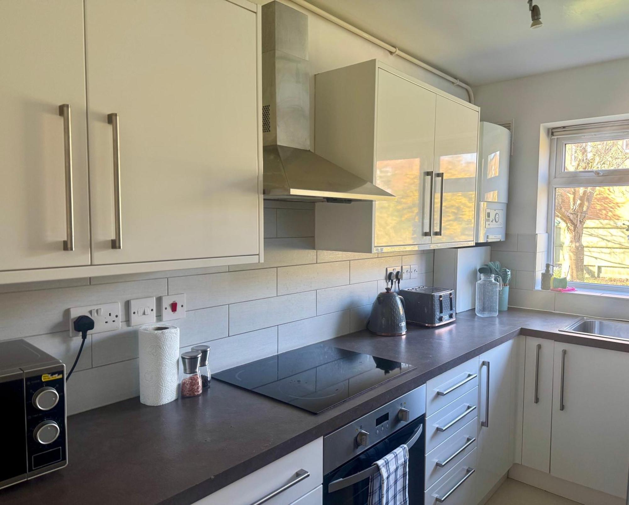 Serene 2 Bedroom Flat Free Off-street Parking Large Suv Close To Tube Appartamento *